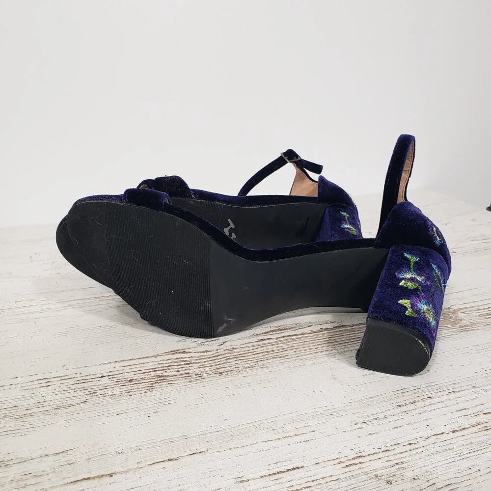 Madden Girl Purple Velvet Embroidered Floral Open Toe Heels Behave Size 10